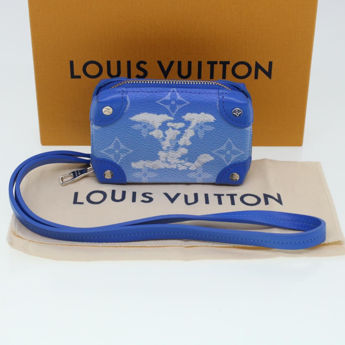 LOUIS VUITTON Monogram Clouds Soft Trunk Necklace Pouch Blue M45440 Auth 43556A