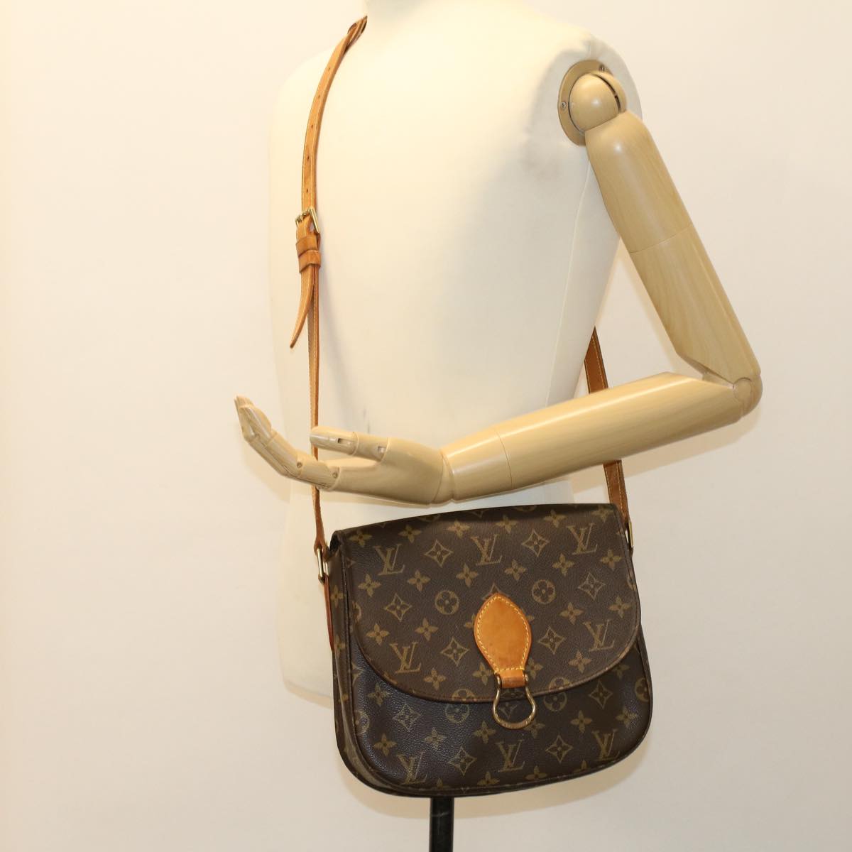 LOUIS VUITTON Monogram Saint Cloud GM Shoulder Bag M51242 LV Auth 43831