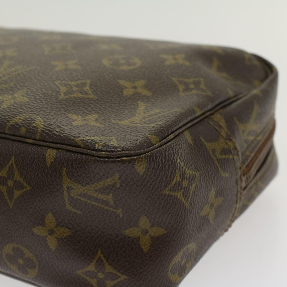 LOUIS VUITTON Monogram Trousse Toilette 28 Clutch Bag M47522 LV Auth 43835