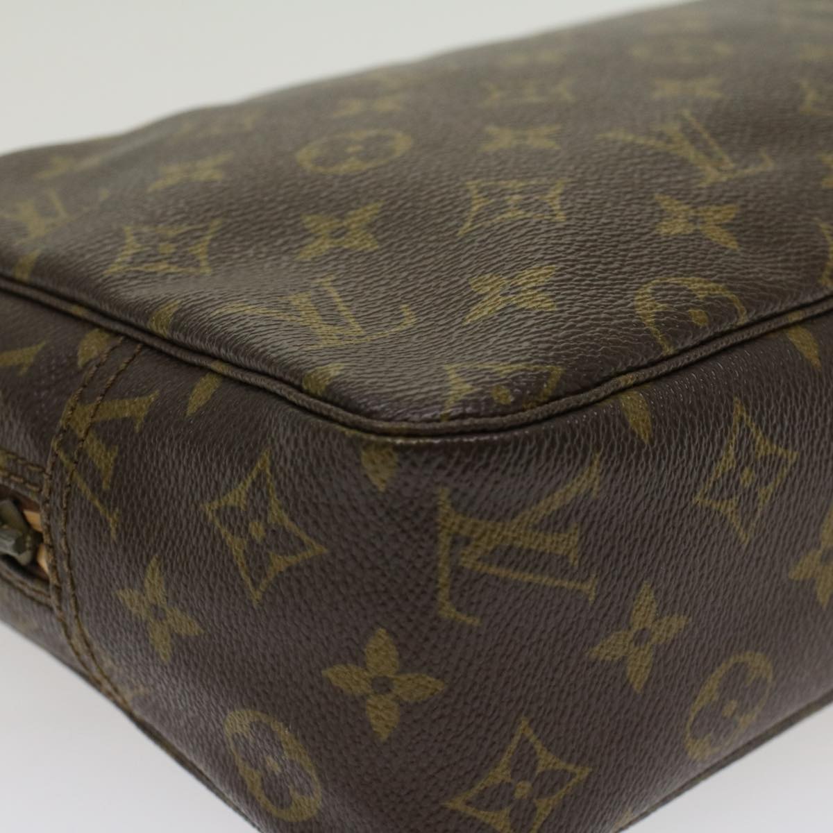 LOUIS VUITTON Monogram Trousse Toilette 28 Clutch Bag M47522 LV Auth 43835