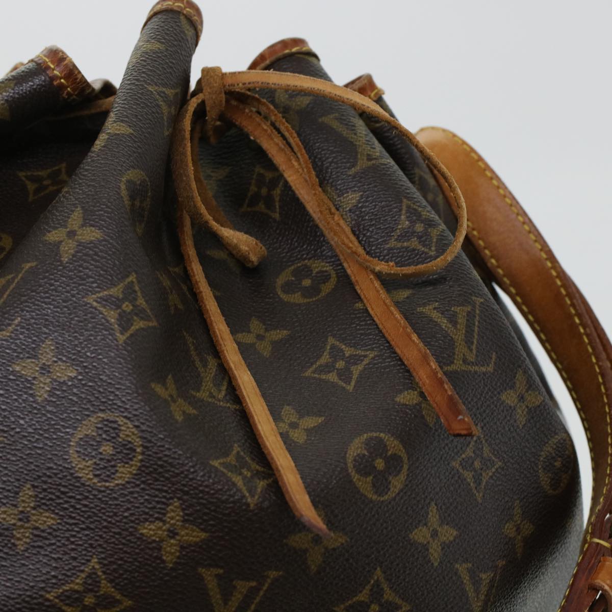 LOUIS VUITTON Monogram Noe Shoulder Bag M42224 LV Auth 43853