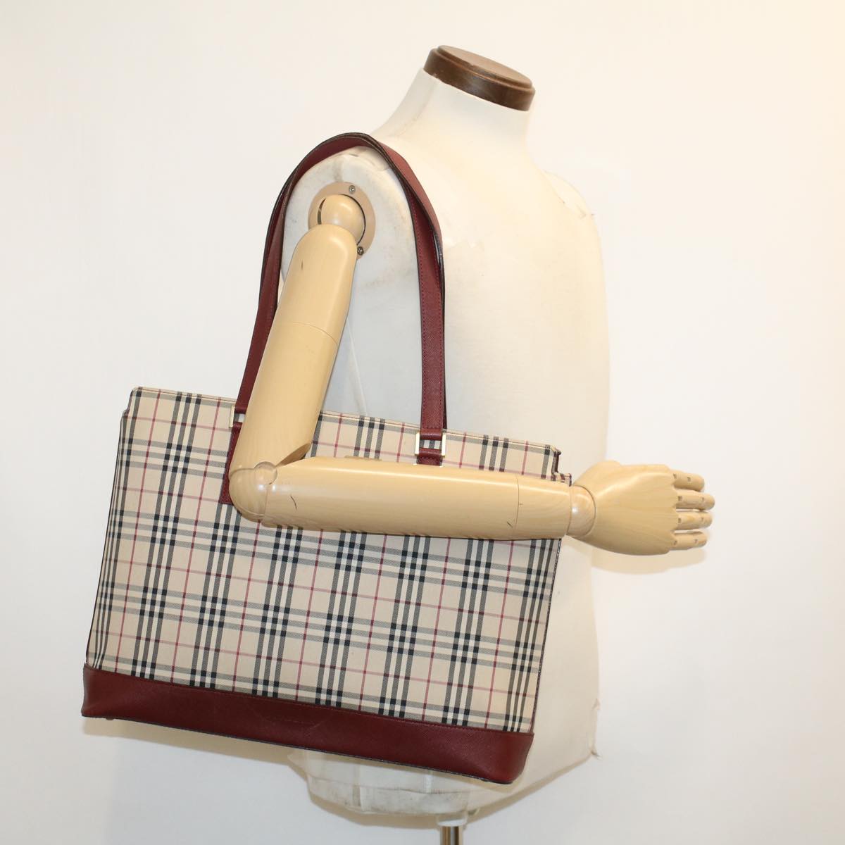 BURBERRY Nova Check Shoulder Bag Nylon Leather Beige Auth 43872