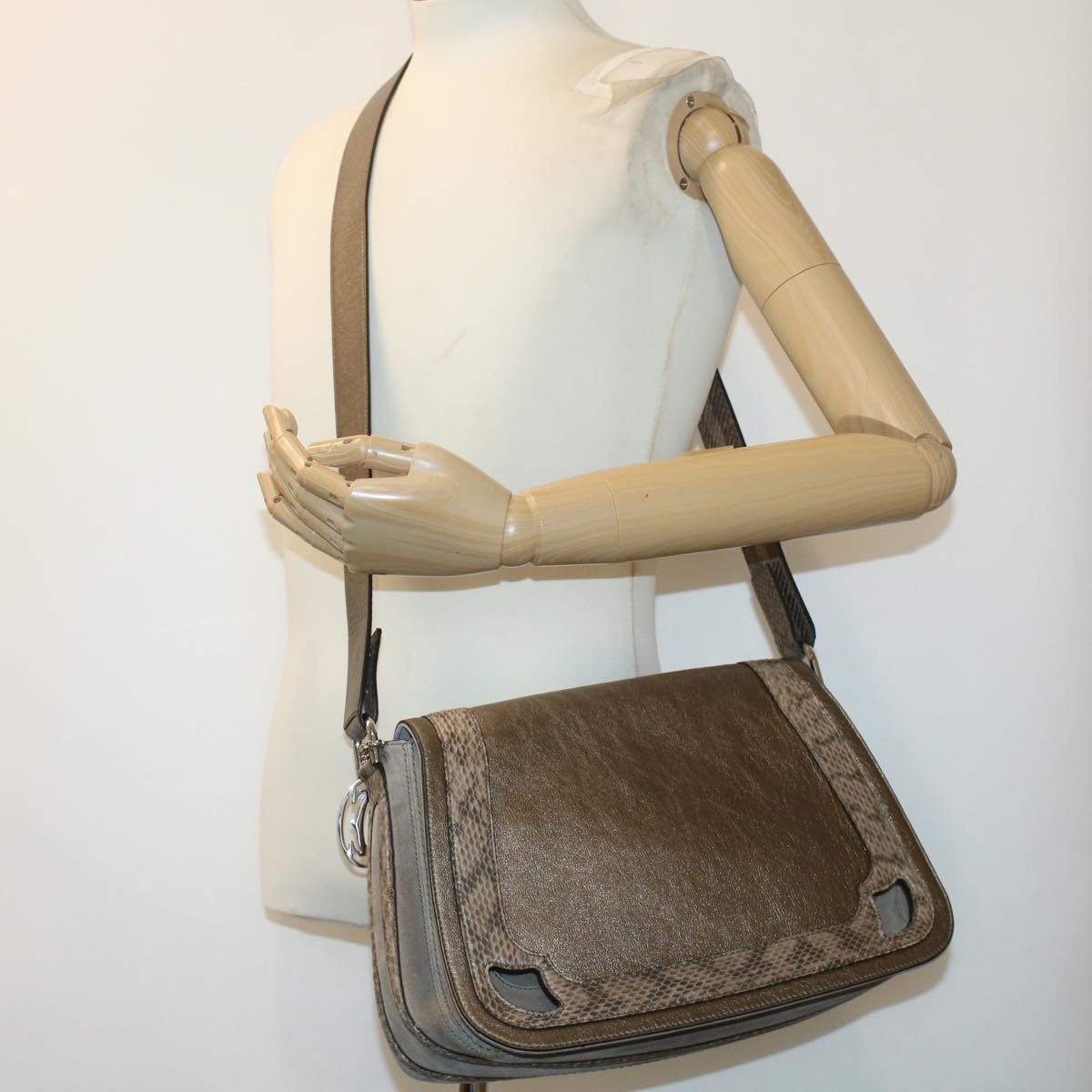 Chloe Shoulder Bag Suede Leather Gray Auth 44064