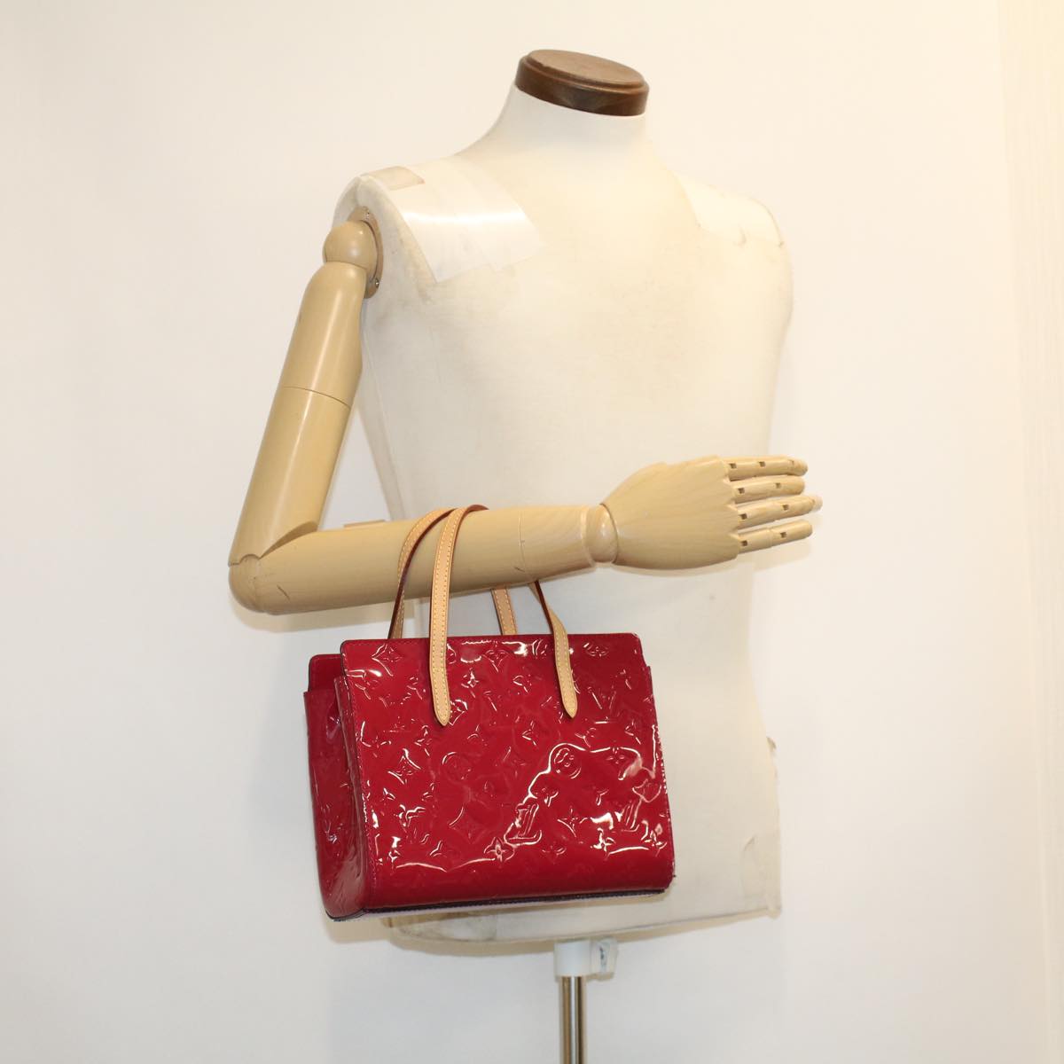 LOUIS VUITTON Monogram Vernis Catalina BB Hand Bag Red M90016 LV Auth 44126