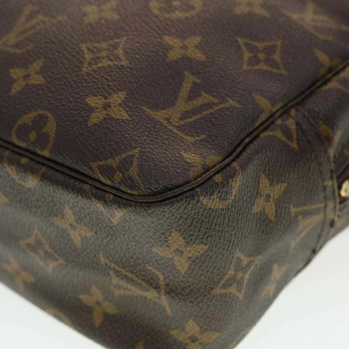 LOUIS VUITTON Monogram Trousse Toilette 28 Clutch Bag M47522 LV Auth 44242