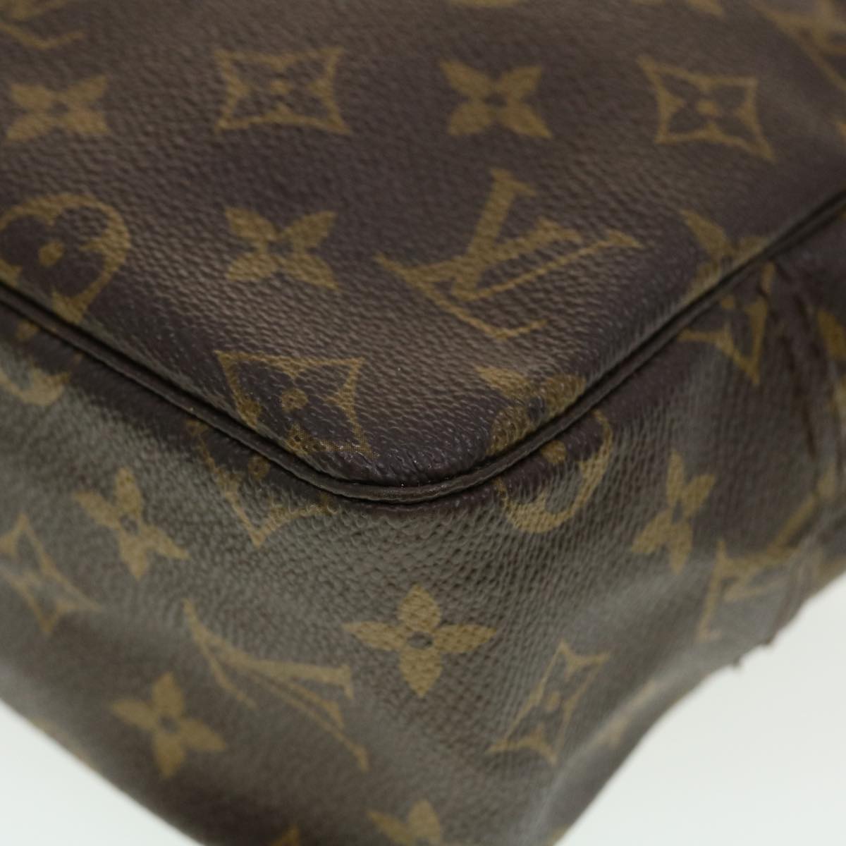 LOUIS VUITTON Monogram Trousse Toilette 28 Clutch Bag M47522 LV Auth 44242