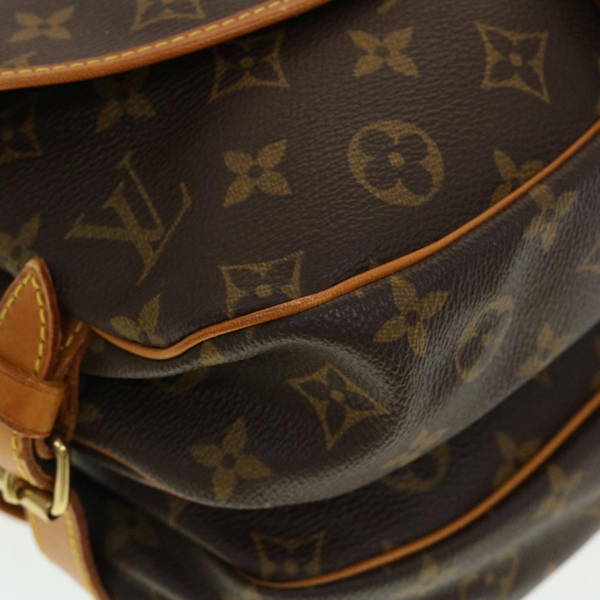 LOUIS VUITTON Monogram Saumur 30 Shoulder Bag M42256 LV Auth 44417