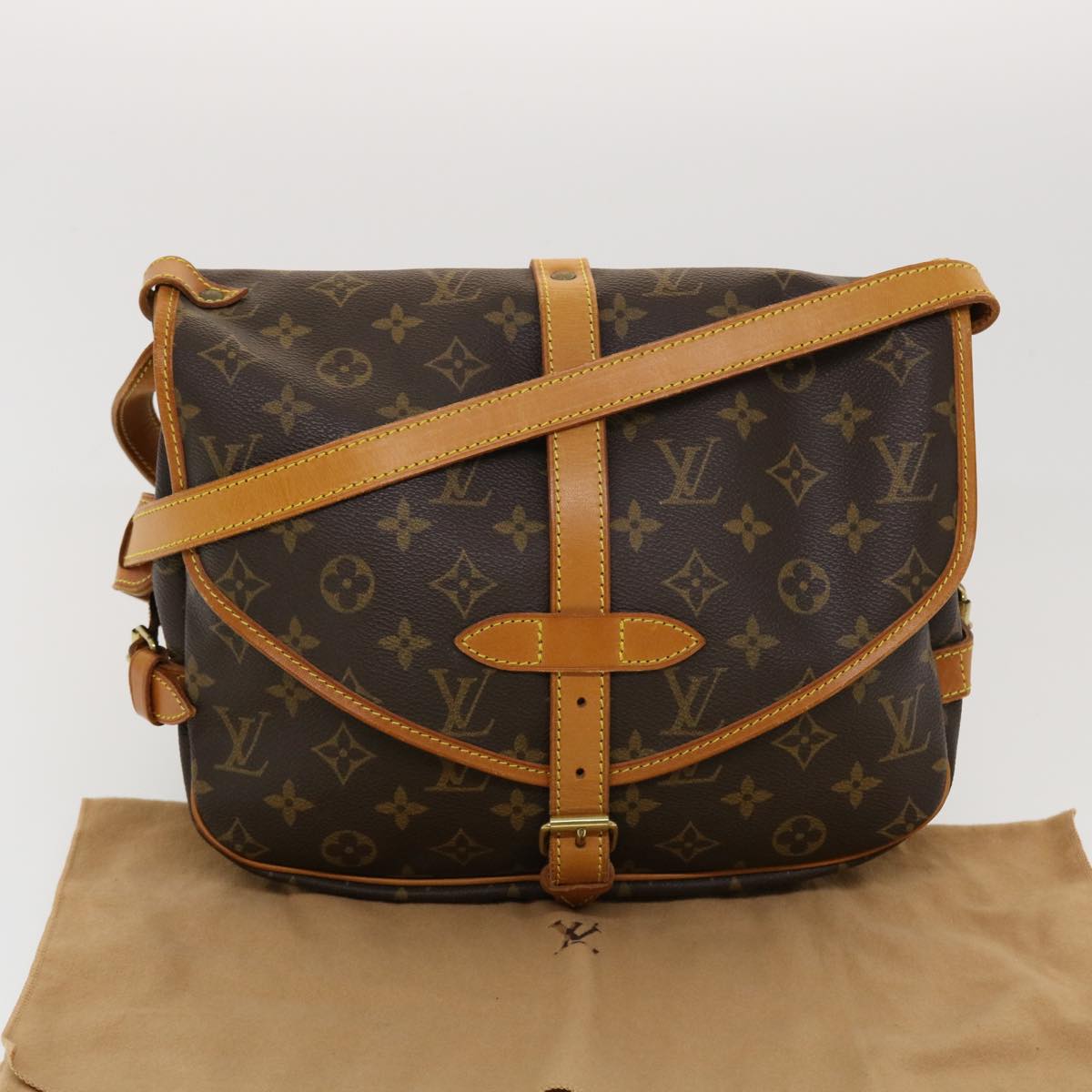 LOUIS VUITTON Monogram Saumur 30 Shoulder Bag M42256 LV Auth 44417