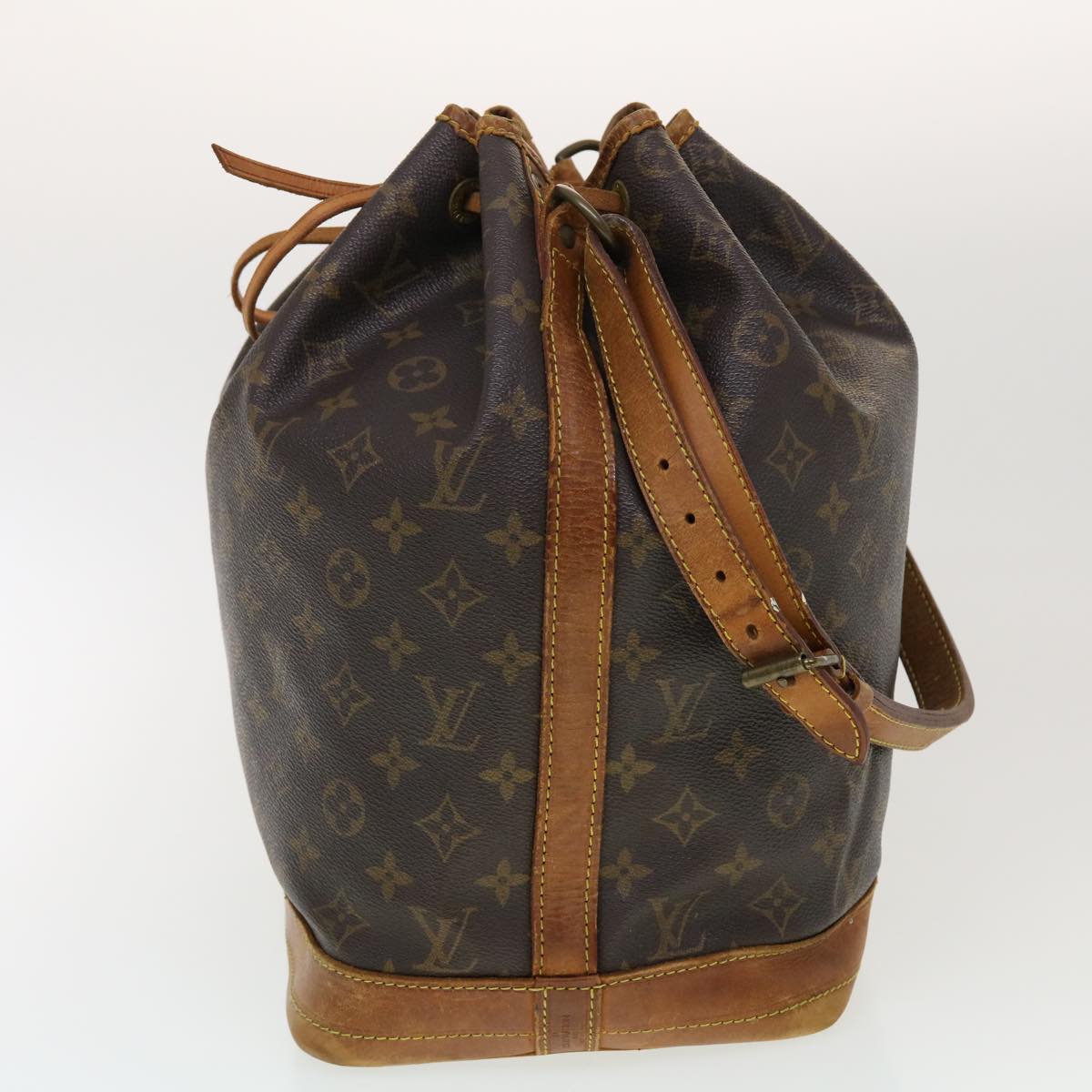 LOUIS VUITTON Monogram Noe Shoulder Bag M42224 LV Auth 44859