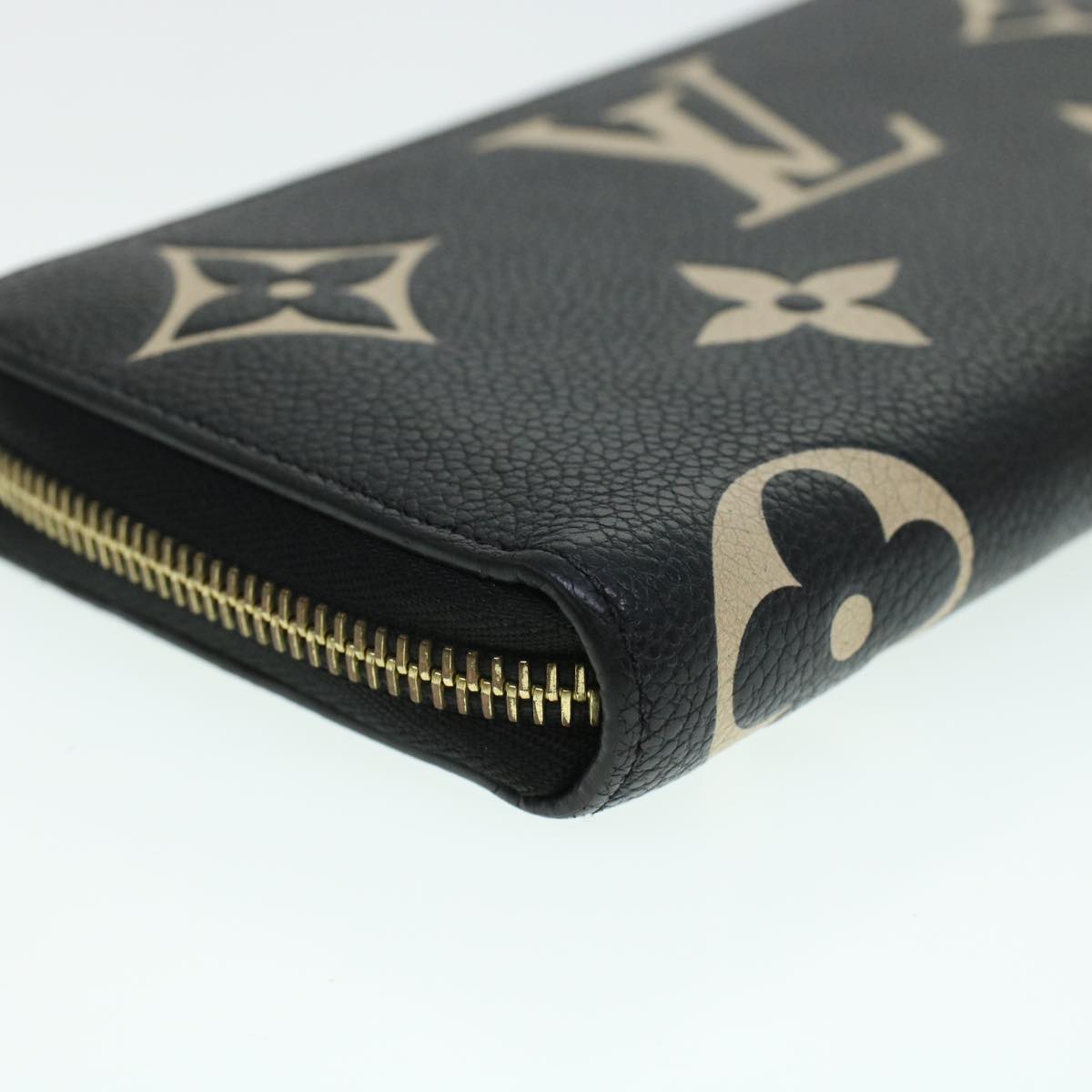 LOUIS VUITTON Monogram Empreinte Zippy Wallet Black Beige M80481 LV Auth 45062