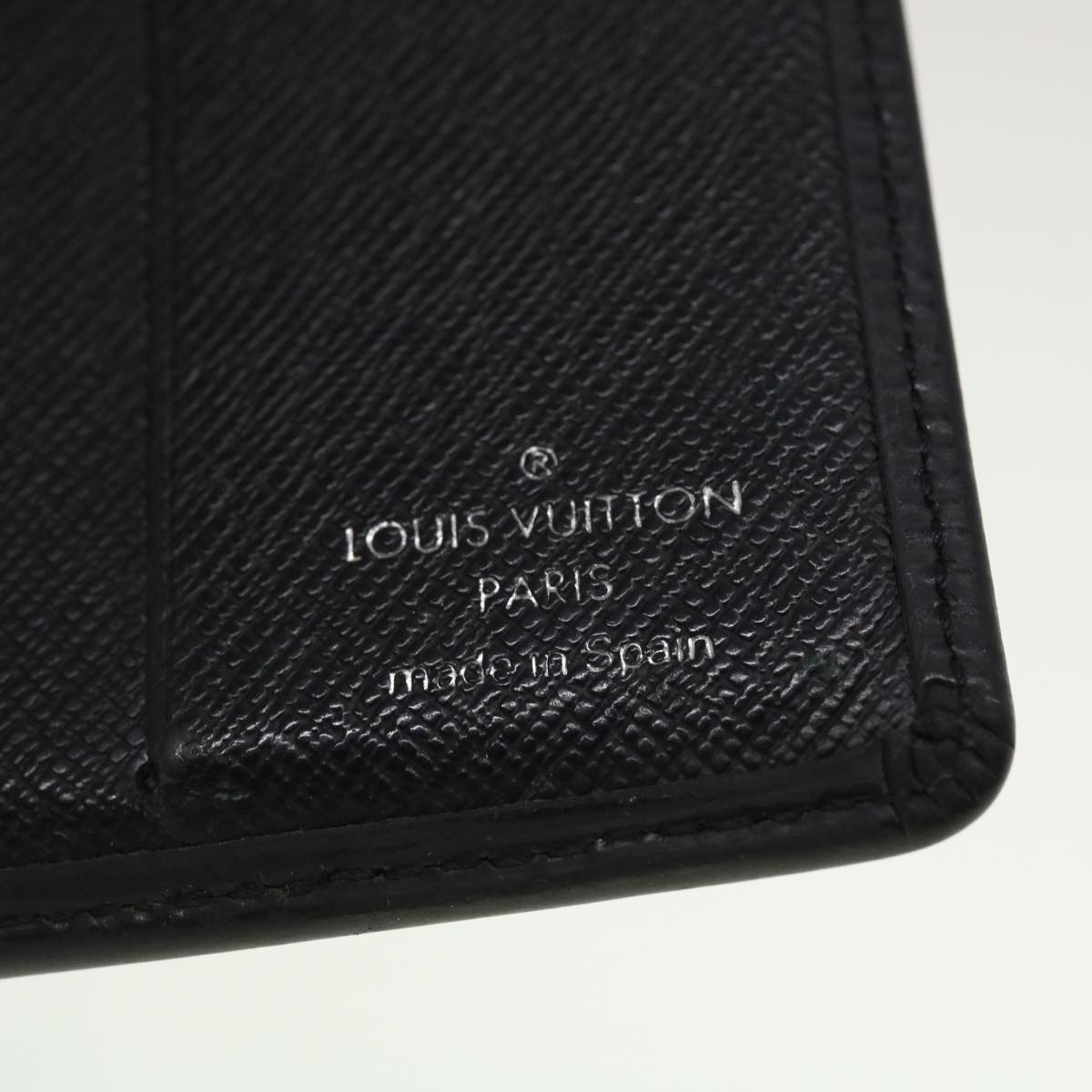 LOUIS VUITTON Epi Bifold Wallet Black LV Auth 45100