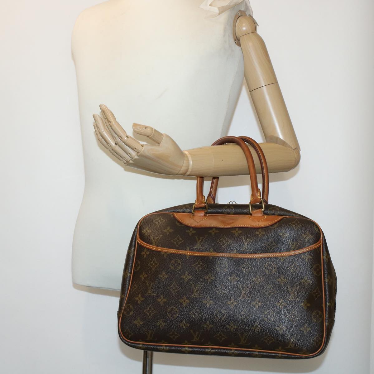 LOUIS VUITTON Monogram Deauville Hand Bag M47270 LV Auth 45210