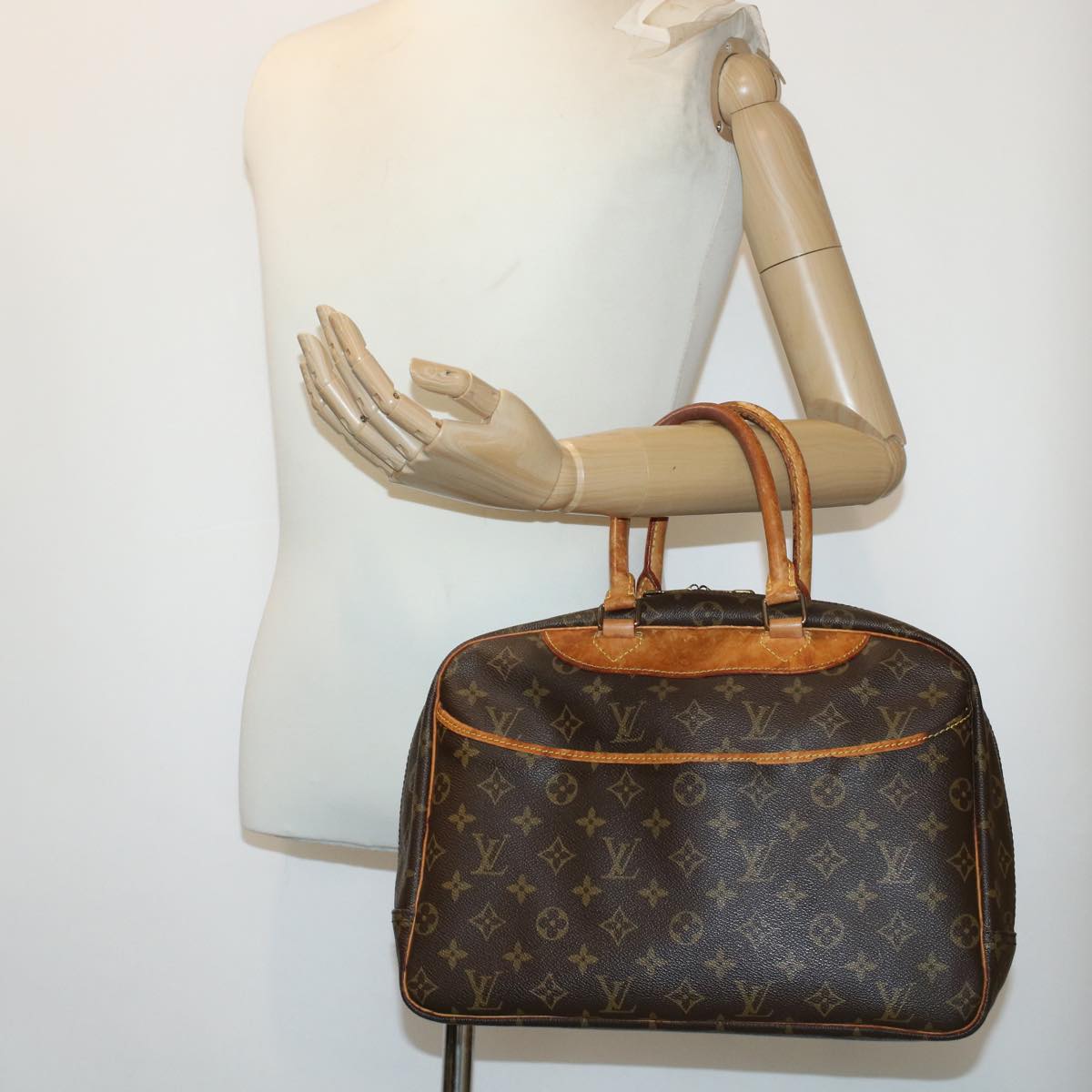 LOUIS VUITTON Monogram Deauville Hand Bag M47270 LV Auth 45212