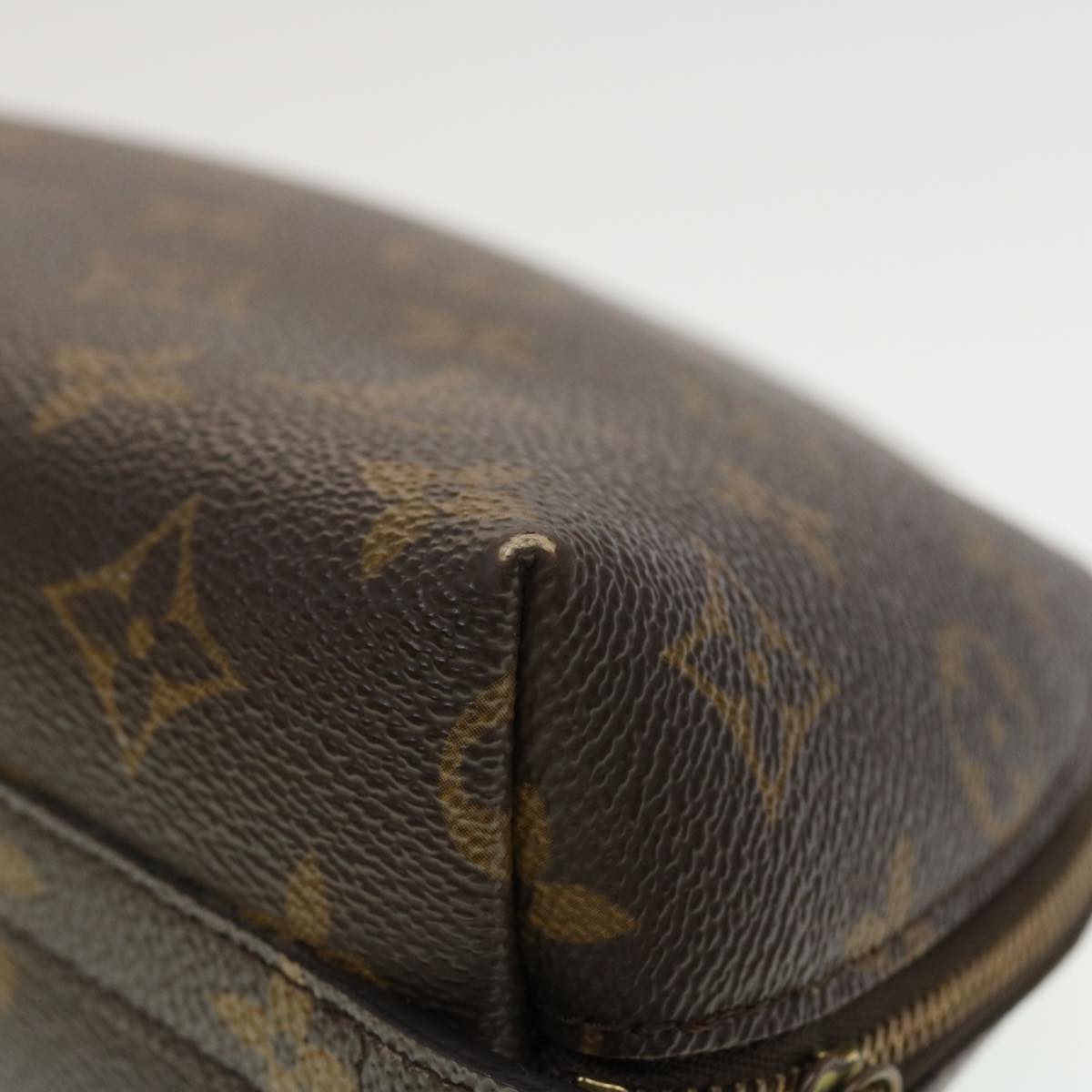 LOUIS VUITTON Monogram Trousse Demi Ronde Cosmetic Pouch M47520 LV Auth 45317