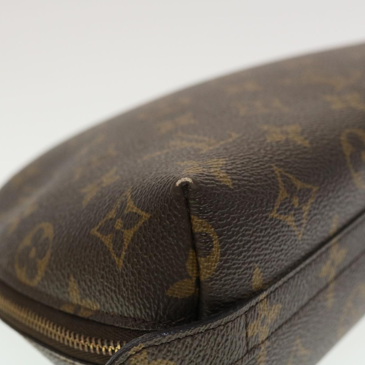 LOUIS VUITTON Monogram Trousse Demi Ronde Cosmetic Pouch M47520 LV Auth 45317