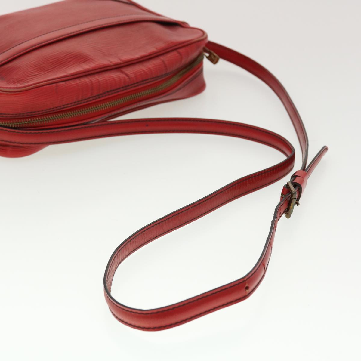 LOUIS VUITTON Epi Trocadero 27 Shoulder Bag Red M52317 LV Auth 45385