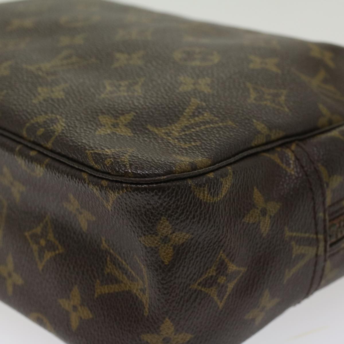 LOUIS VUITTON Monogram Trousse Toilette 28 Clutch Bag M47522 LV Auth 45511