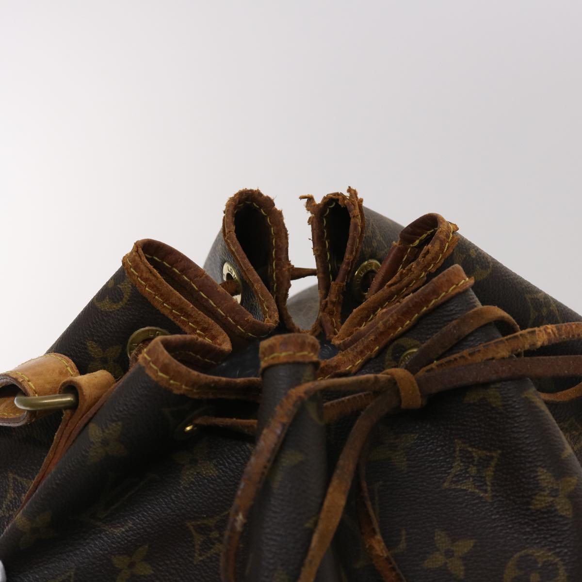 LOUIS VUITTON Monogram Noe Shoulder Bag M42224 LV Auth 45518