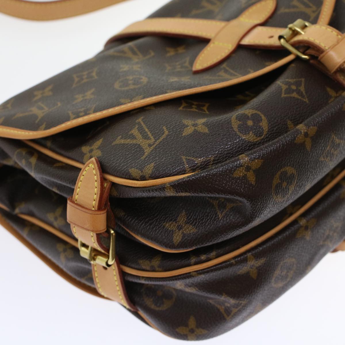 LOUIS VUITTON Monogram Saumur 30 Shoulder Bag M42256 LV Auth 45666A