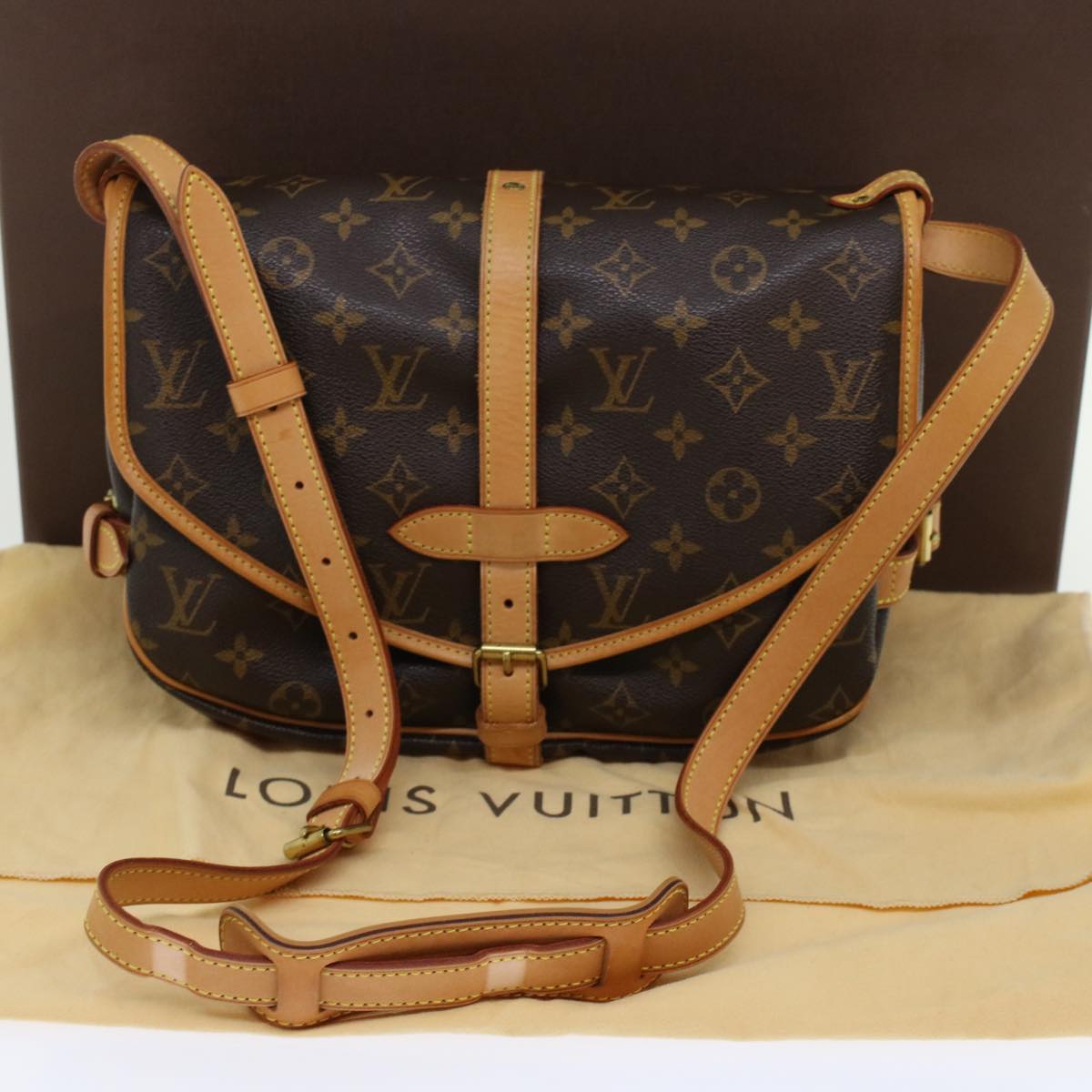 LOUIS VUITTON Monogram Saumur 30 Shoulder Bag M42256 LV Auth 45666A