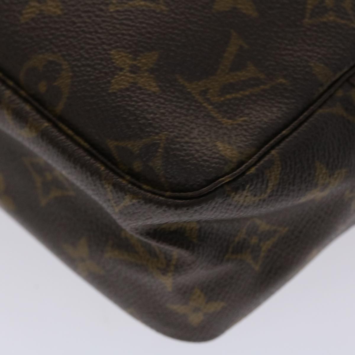 LOUIS VUITTON Monogram Trousse Toilette 28 Clutch Bag M47522 LV Auth 46074