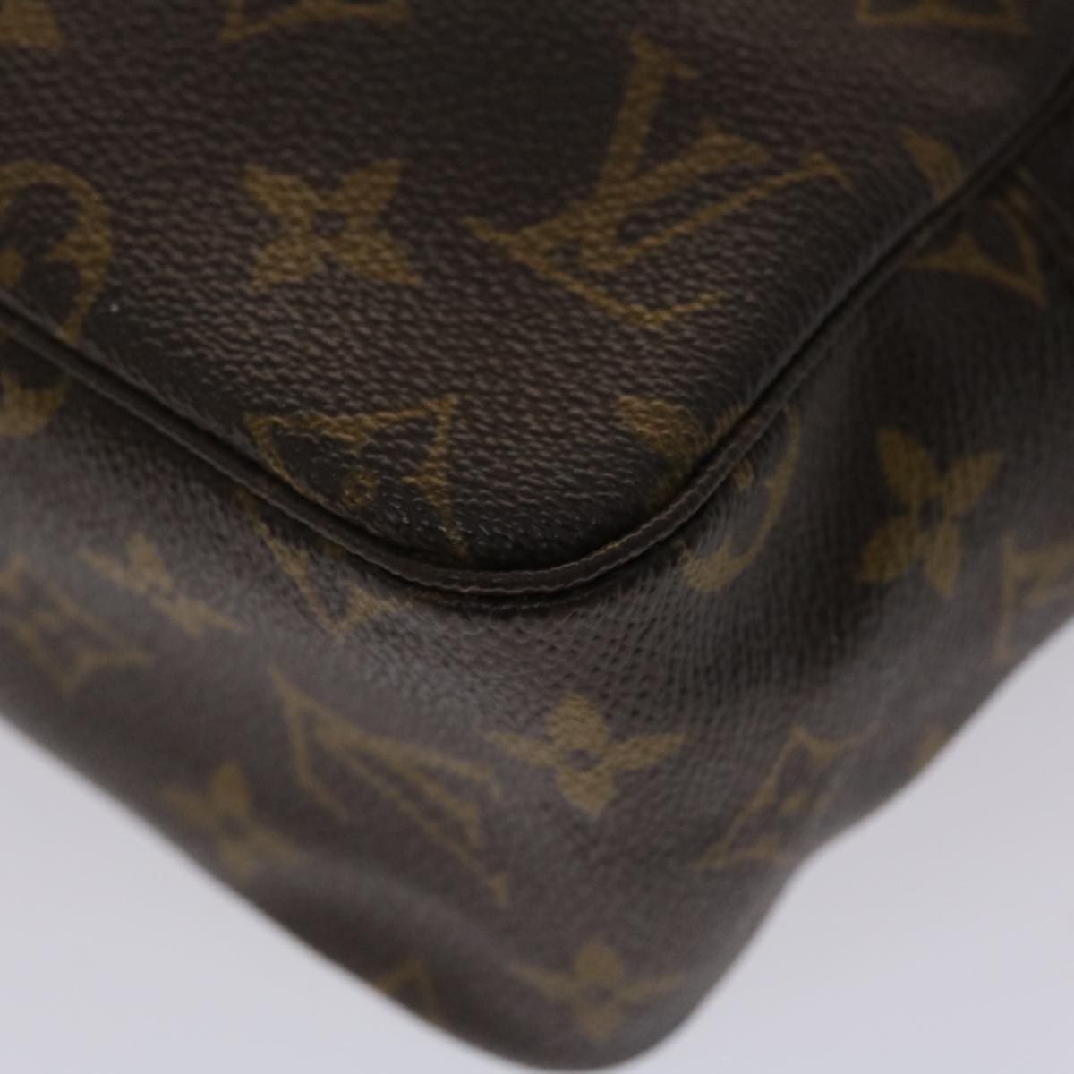 LOUIS VUITTON Monogram Trousse Toilette 28 Clutch Bag M47522 LV Auth 46331