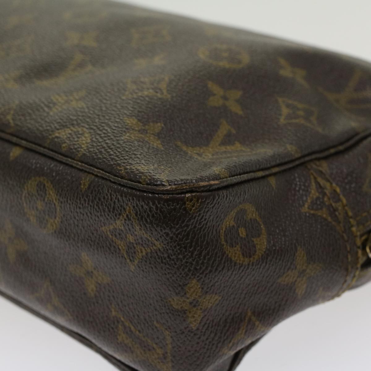 LOUIS VUITTON Monogram Trousse Toilette 28 Clutch Bag M47522 LV Auth 46424