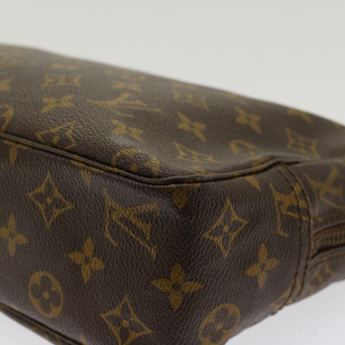 LOUIS VUITTON Monogram Trousse Toilette 28 Clutch Bag M47522 LV Auth 46425