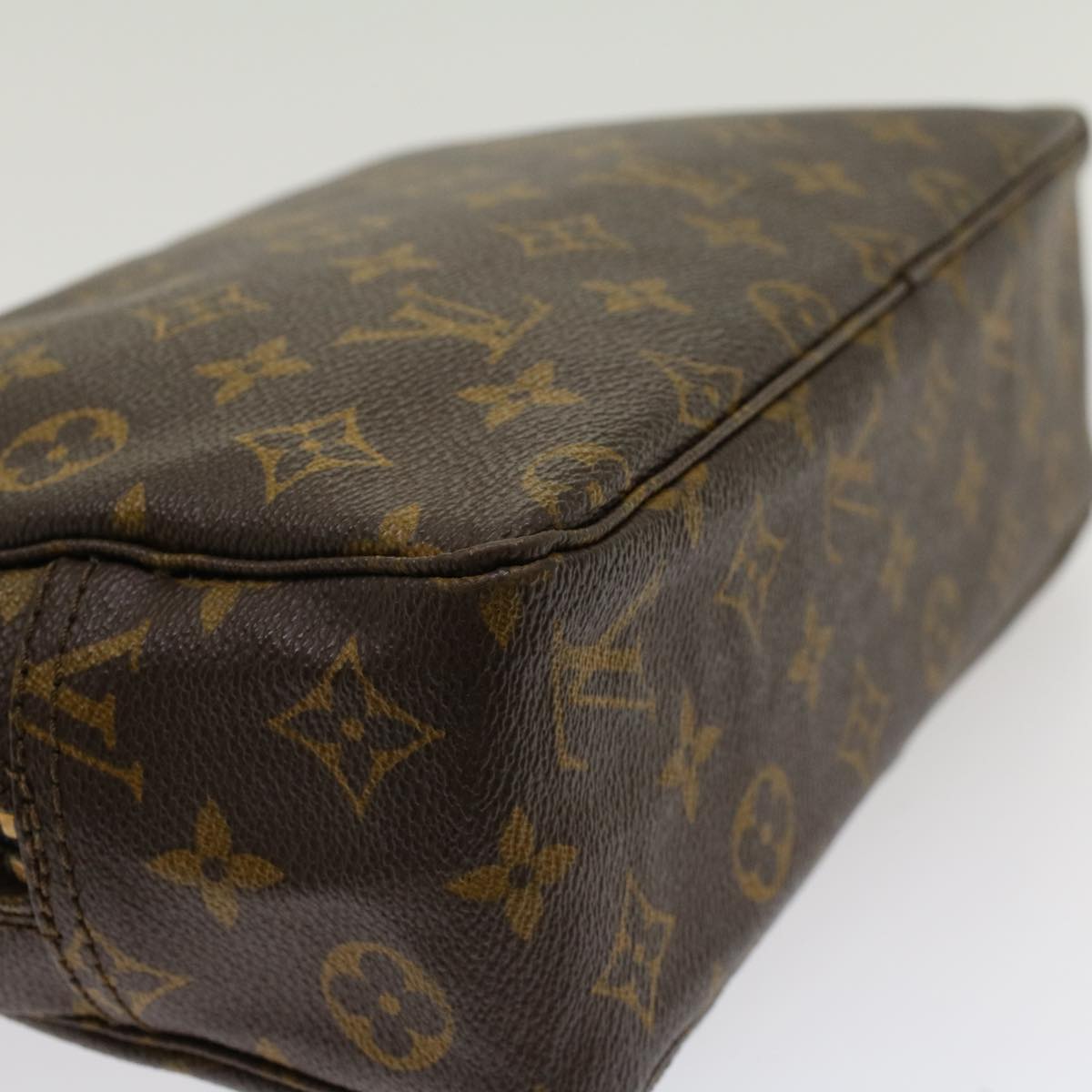 LOUIS VUITTON Monogram Trousse Toilette 28 Clutch Bag M47522 LV Auth 46425