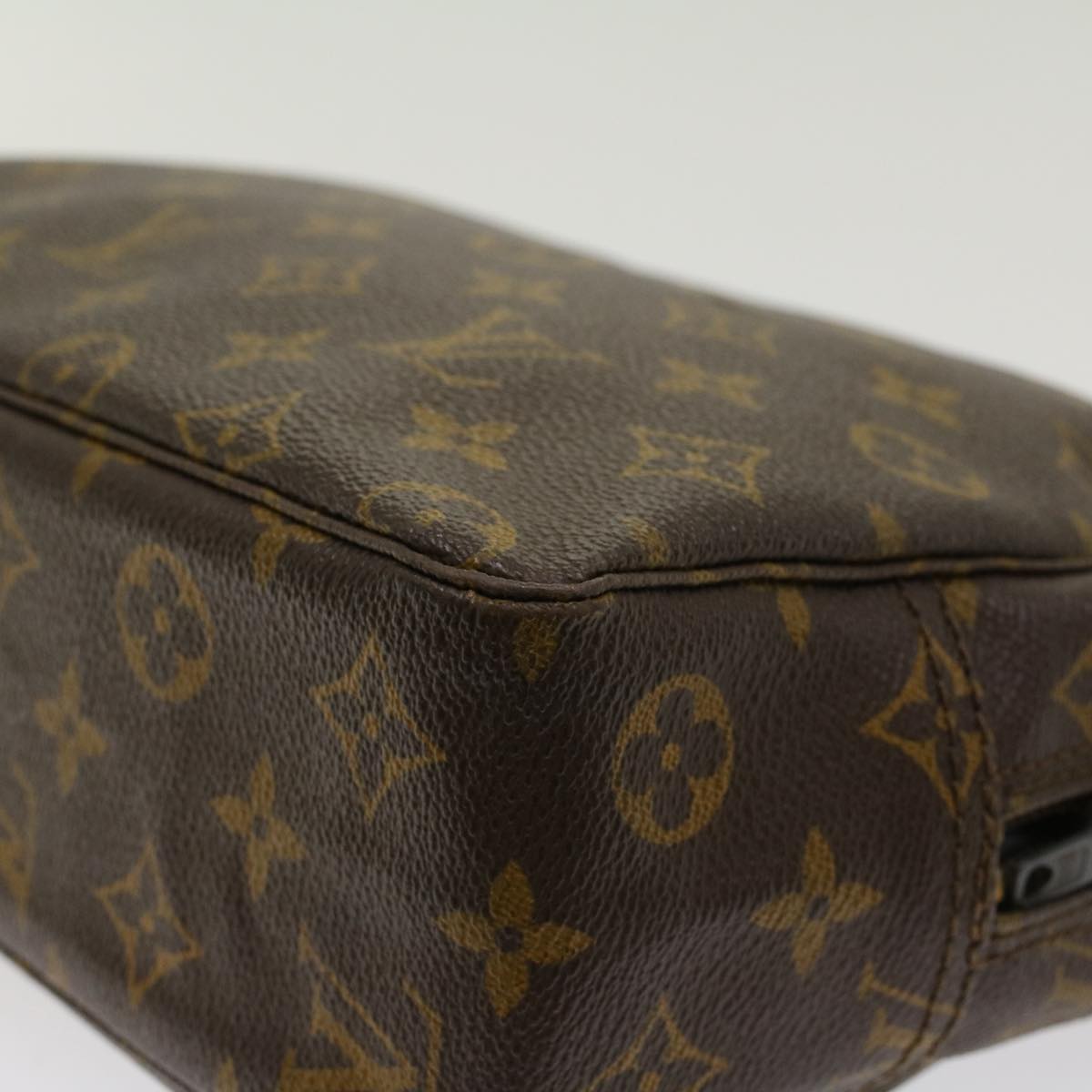 LOUIS VUITTON Monogram Trousse Toilette 28 Clutch Bag M47522 LV Auth 46425