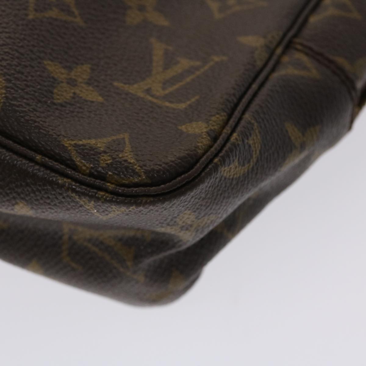 LOUIS VUITTON Monogram Trousse Toilette 28 Clutch Bag M47522 LV Auth 46901