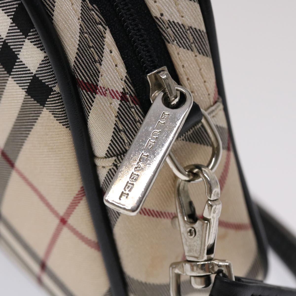 BURBERRY Nova Check Blue Label Pouch Nylon Beige Auth 46954