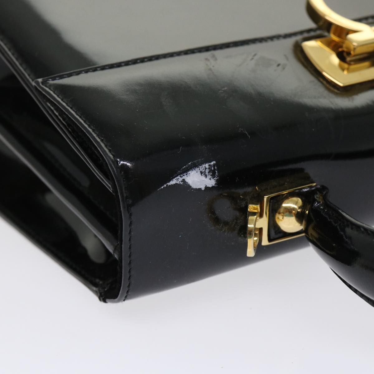 Salvatore Ferragamo Gancini Hand Bag Patent leather Black Auth 46963