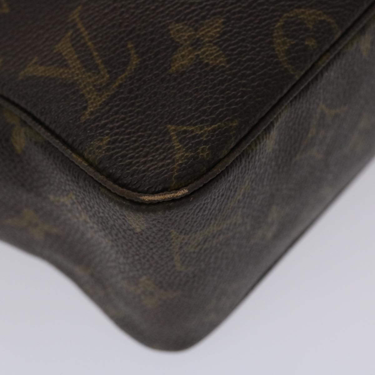 LOUIS VUITTON Monogram Trousse Toilette 28 Clutch Bag M47522 LV Auth 47092