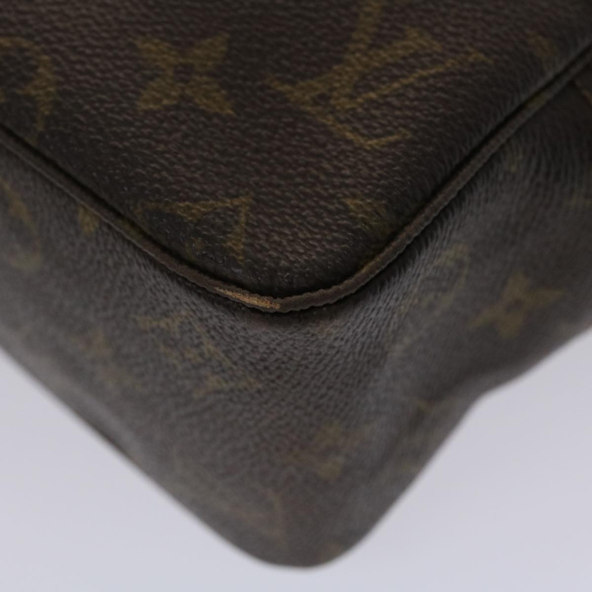 LOUIS VUITTON Monogram Trousse Toilette 28 Clutch Bag M47522 LV Auth 47092