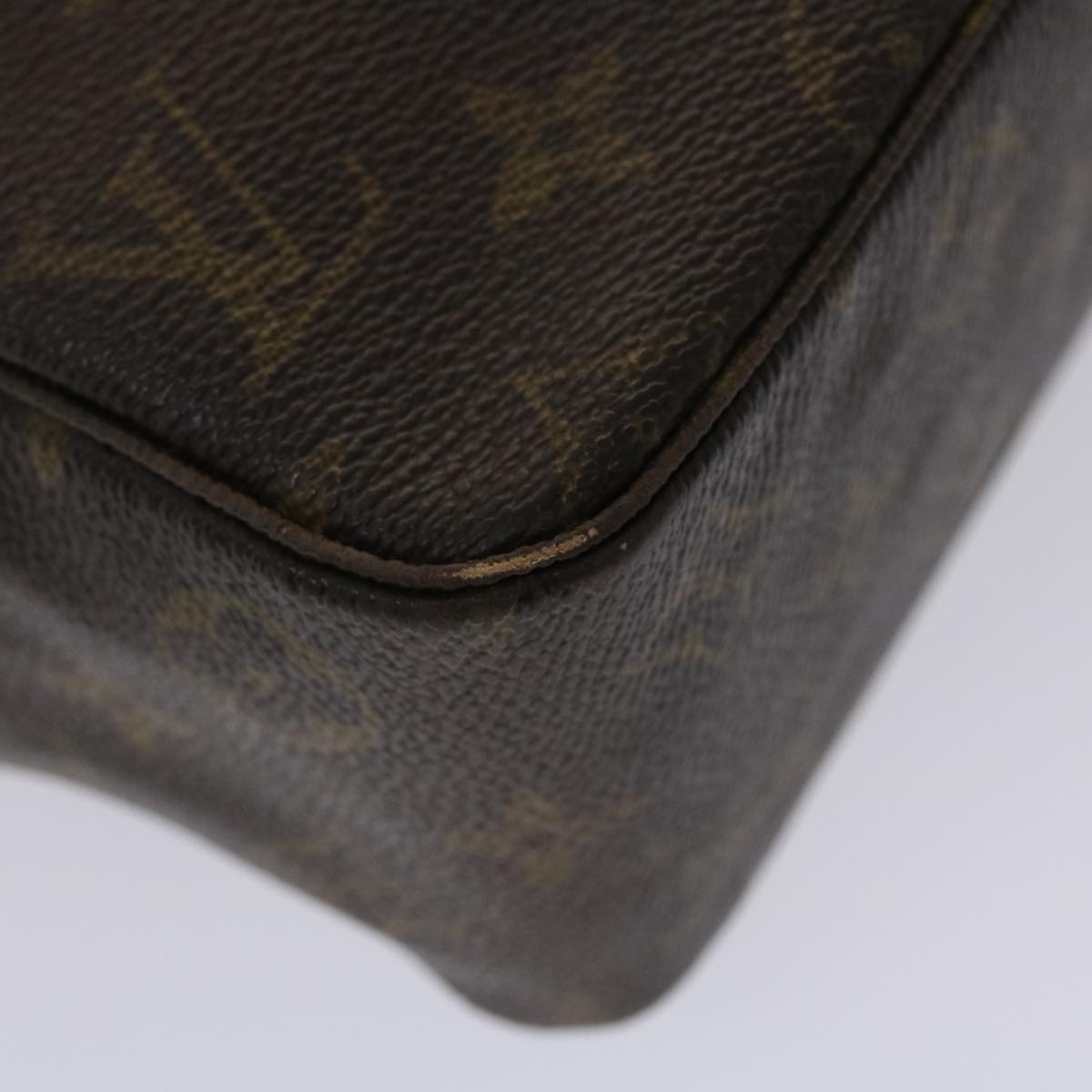 LOUIS VUITTON Monogram Trousse Toilette 28 Clutch Bag M47522 LV Auth 47092