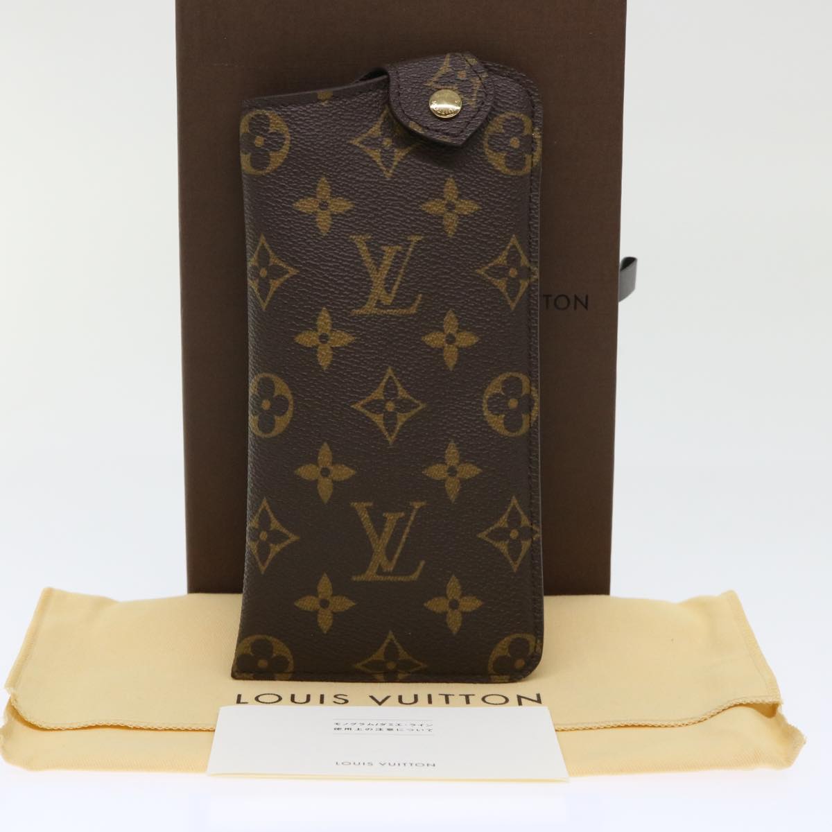 LOUIS VUITTON Monogram Etui Lunette MM Glasses Case M66544 LV Auth 47217