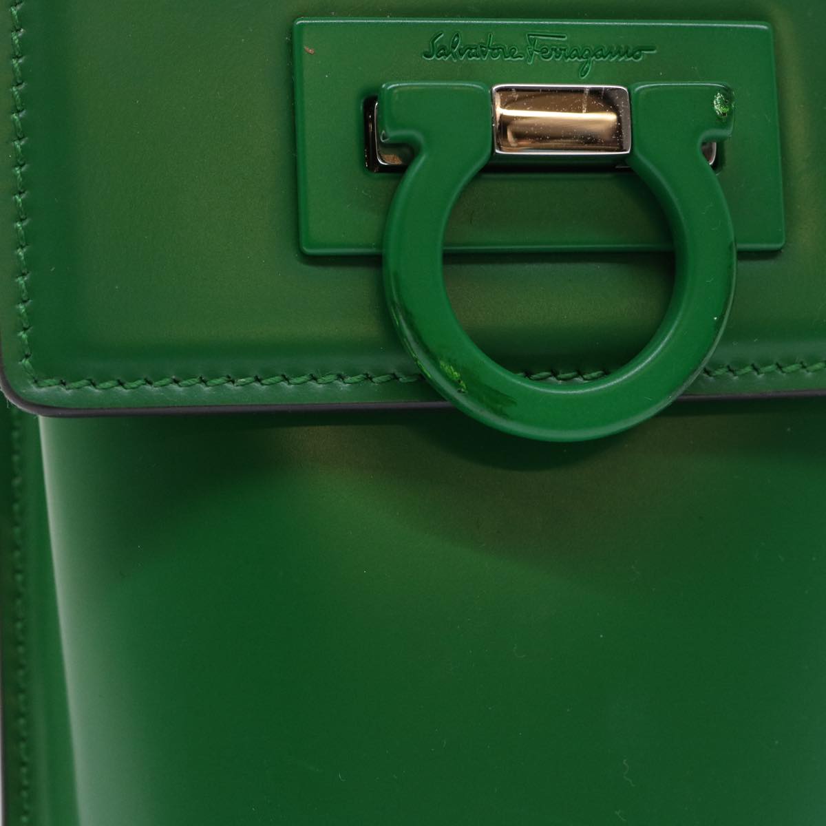 Salvatore Ferragamo Gancini Shoulder Bag Leather Green Auth 47390 - 0