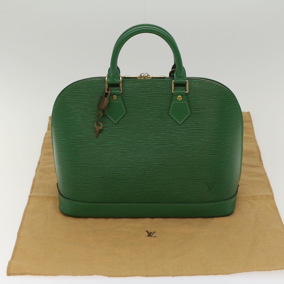 LOUIS VUITTON Epi Alma Hand Bag Borneo Green M52144 LV Auth 47554