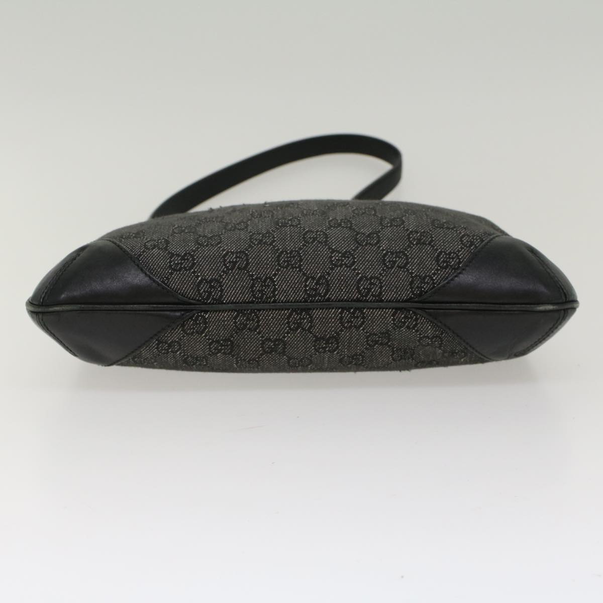 GUCCI GG Canvas Shoulder Bag Black 257296 Auth 47689