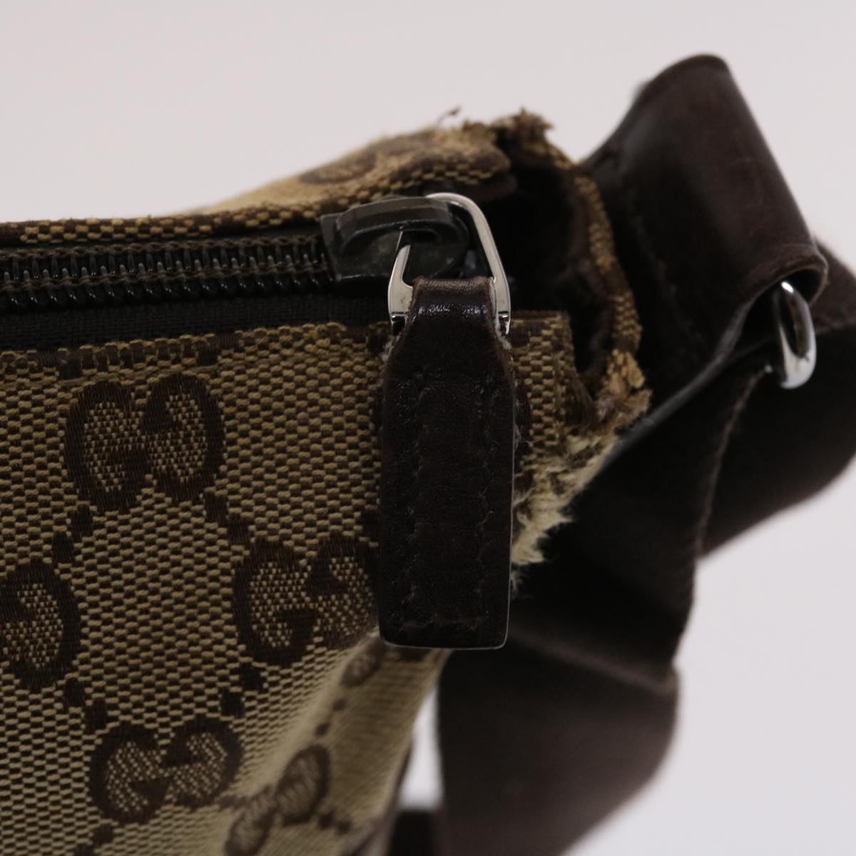 GUCCI GG Canvas Shoulder Bag Beige 145857 Auth 47690