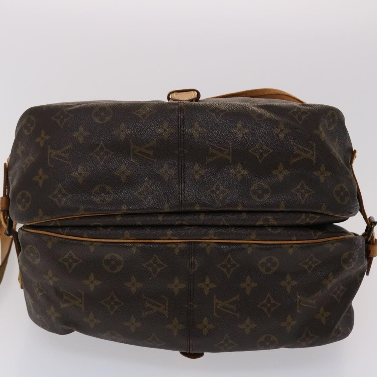 LOUIS VUITTON Monogram Saumur 35 Shoulder Bag M42254 LV Auth 47713