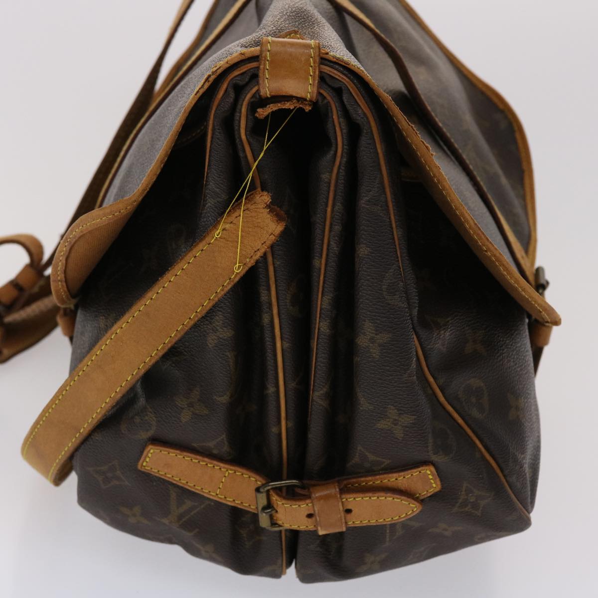 LOUIS VUITTON Monogram Saumur 35 Shoulder Bag M42254 LV Auth 47713