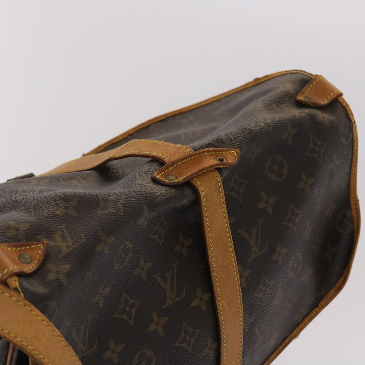 LOUIS VUITTON Monogram Saumur 35 Shoulder Bag M42254 LV Auth 47713