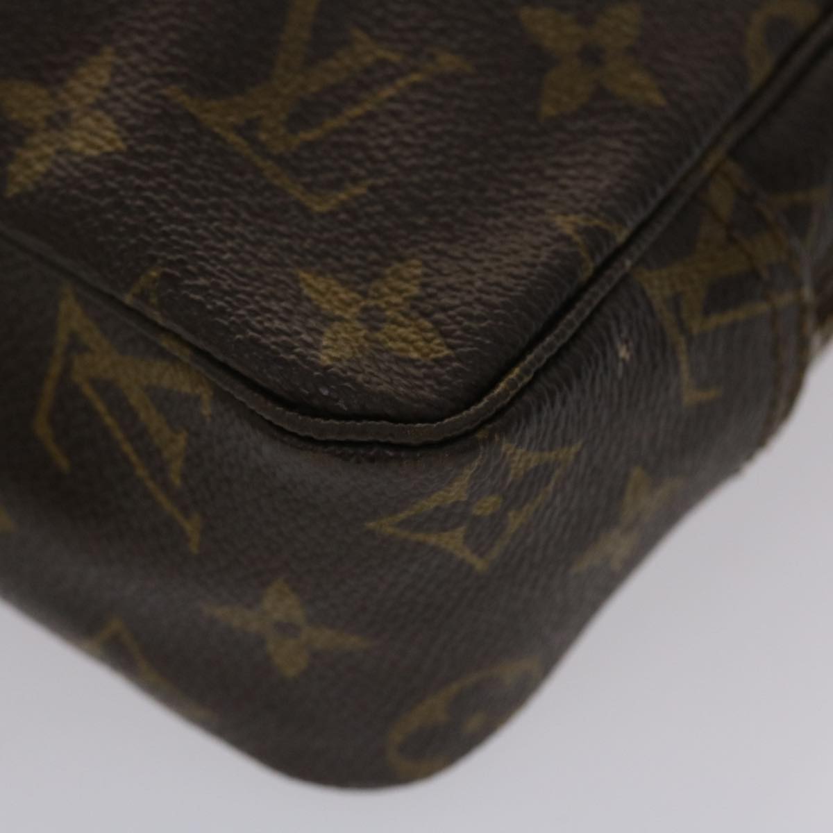 LOUIS VUITTON Monogram Trousse Toilette 23 Clutch Bag M47524 LV Auth 48294