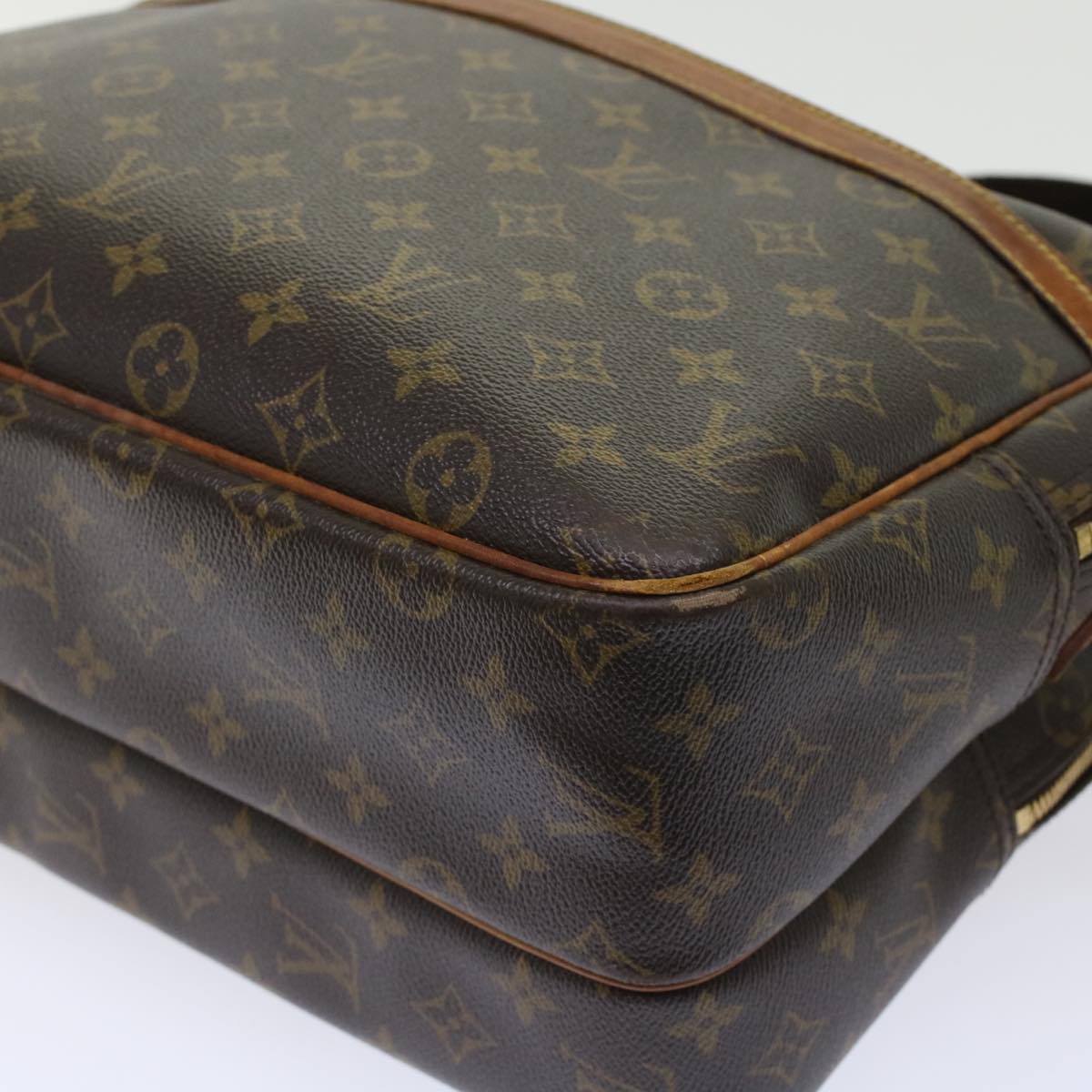 LOUIS VUITTON Monogram Reporter GM Shoulder Bag M45252 LV Auth 48420