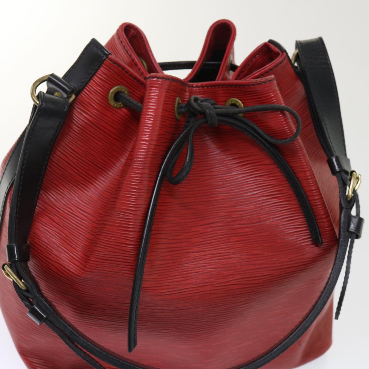 LOUIS VUITTON Epi Petit Noe Shoulder Bag Bicolor Black Red M44172 LV Auth 50067