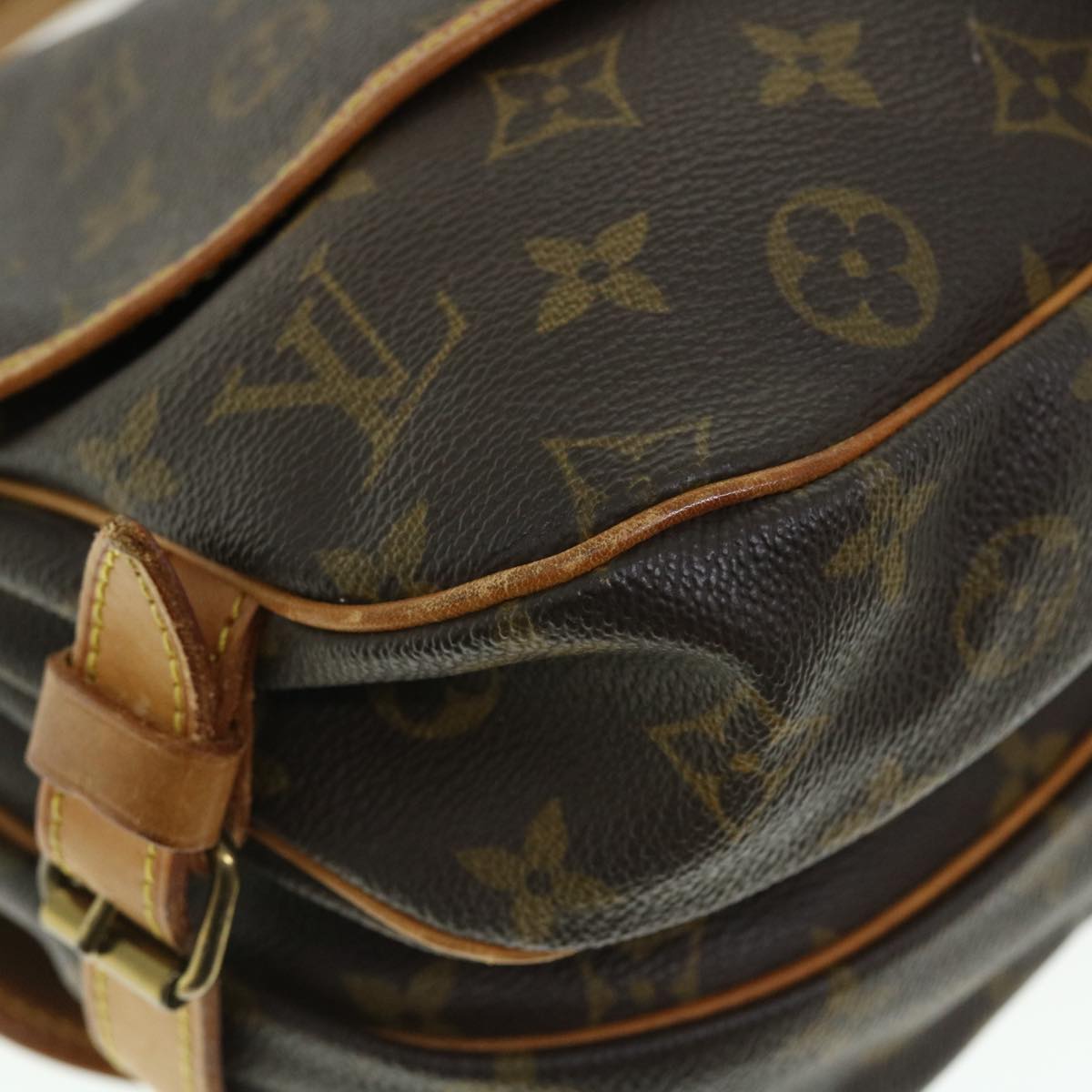 LOUIS VUITTON Monogram Saumur 30 Shoulder Bag M42256 LV Auth 50331