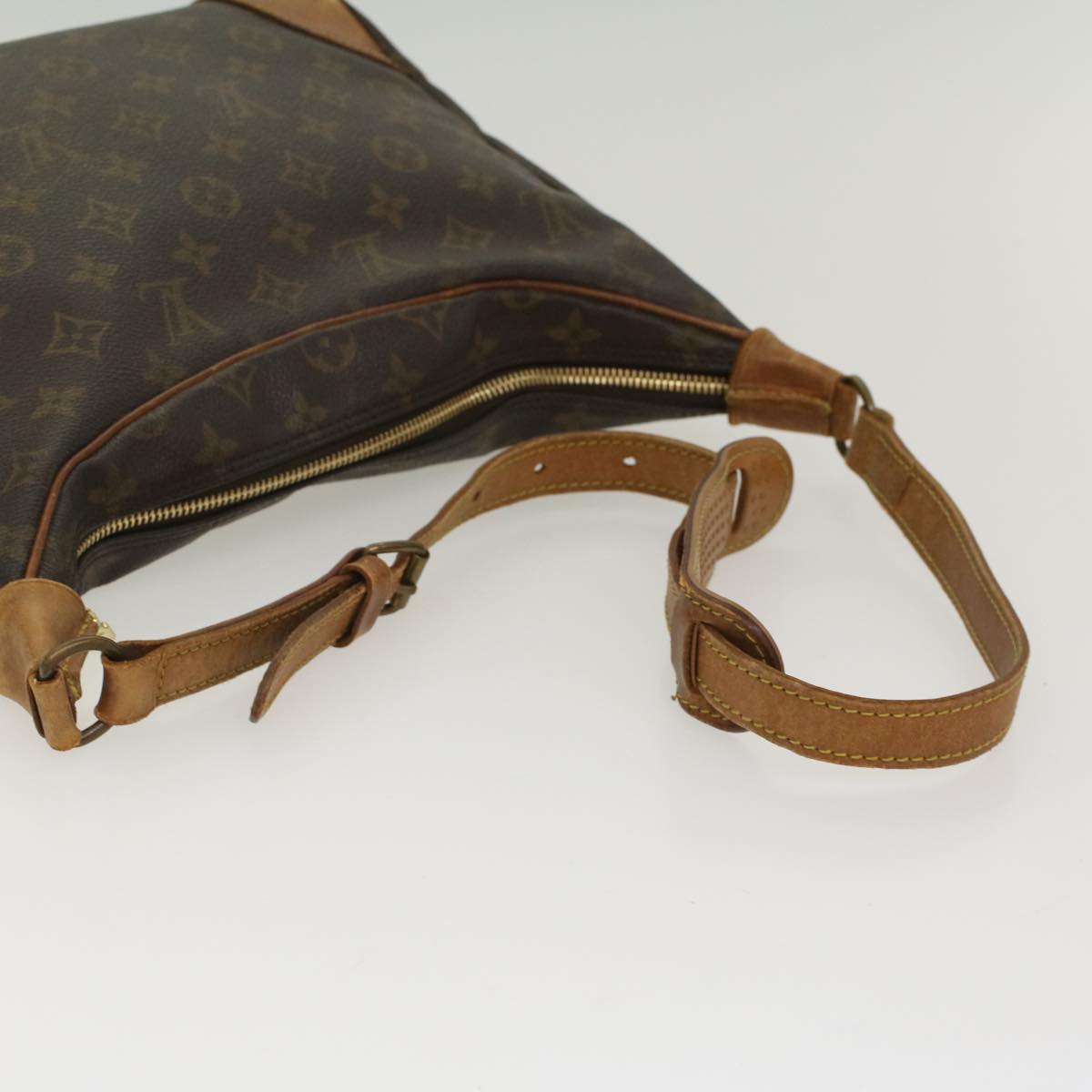 LOUIS VUITTON Monogram Boulogne 30 Shoulder Bag M51265 LV Auth 50690