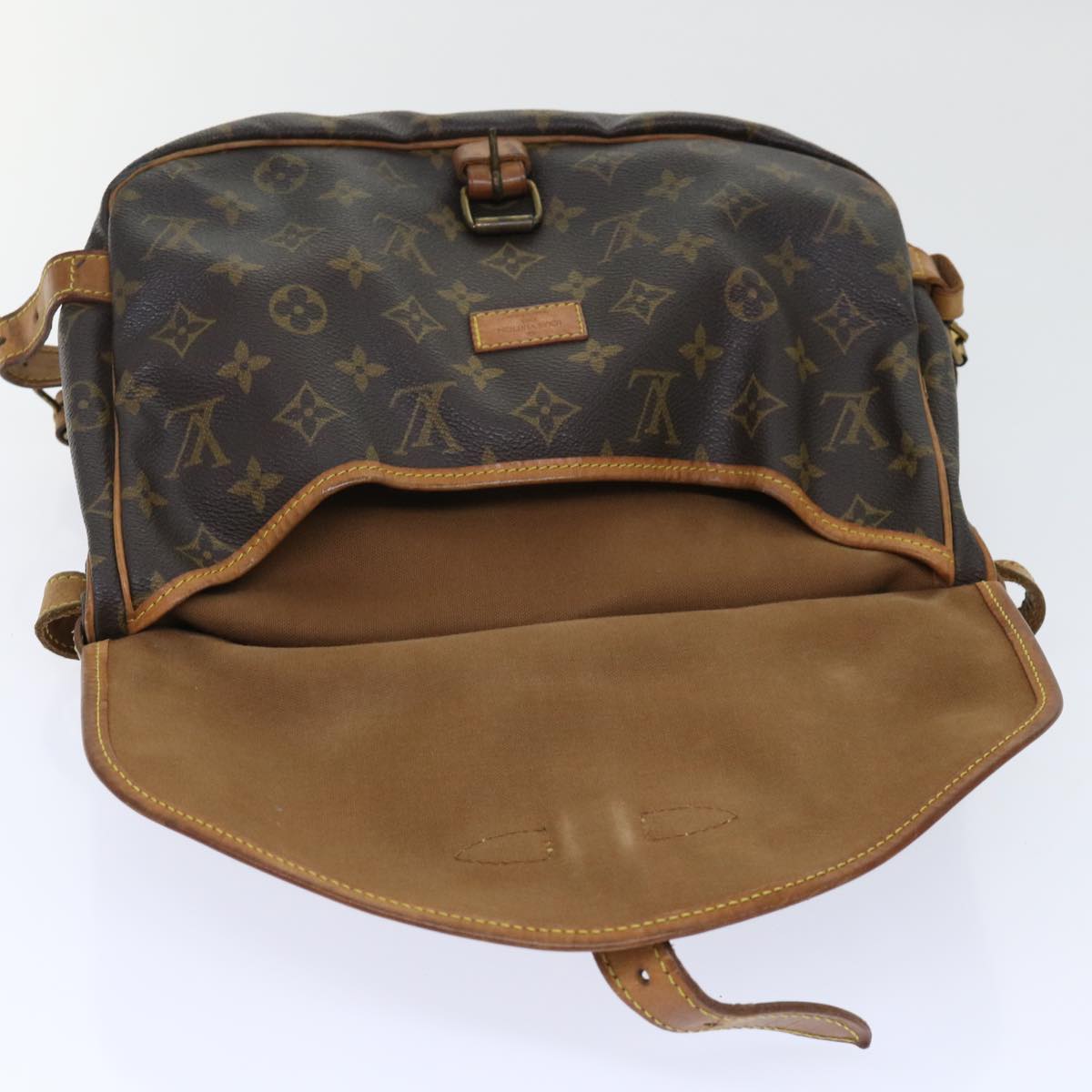 LOUIS VUITTON Monogram Saumur 30 Shoulder Bag M42256 LV Auth 50717